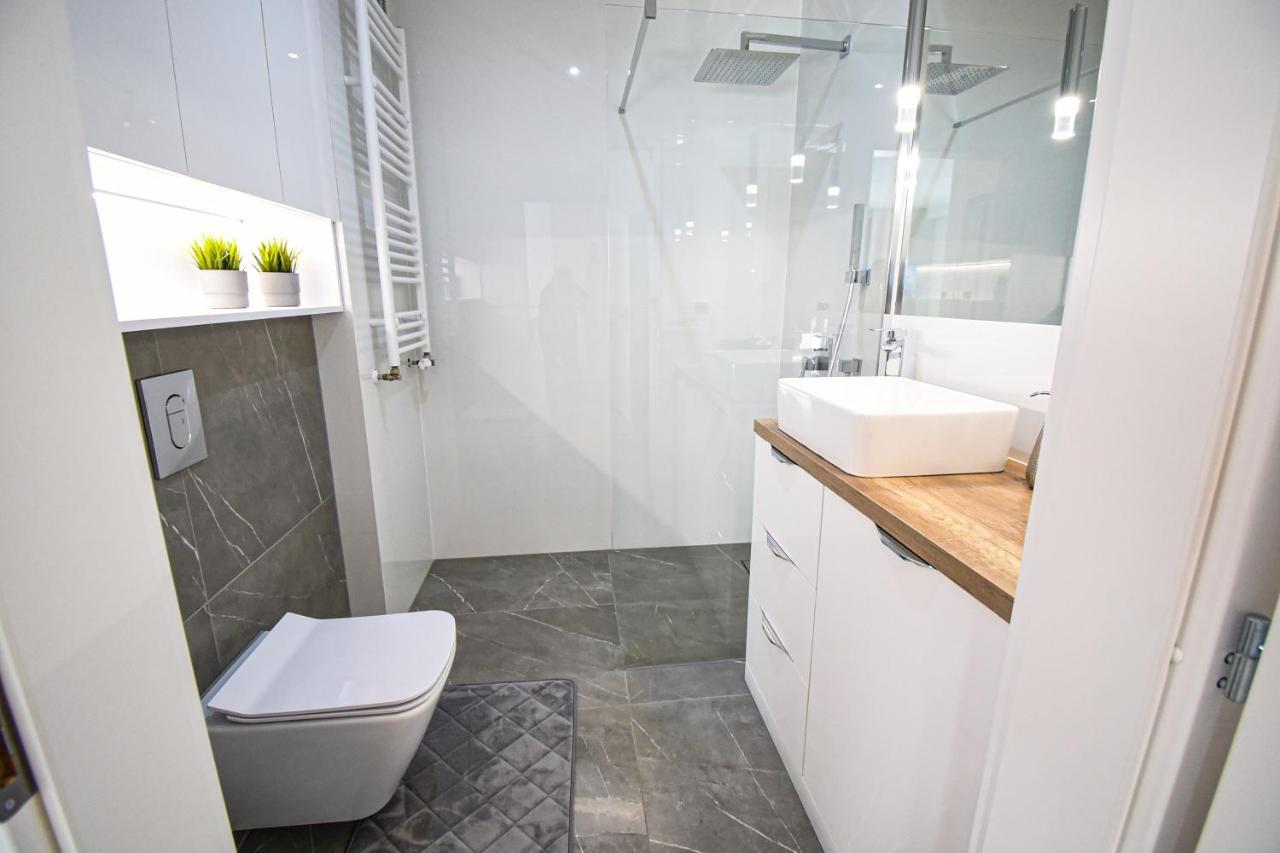 Apartament Villa Park Przy Plazy Z Widokiem Na Jezioro, Taras 50 M2 Острода Екстер'єр фото